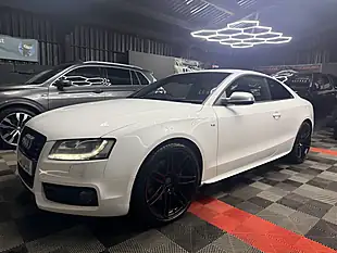 Used 2010 Audi S5 White - Interior and Exterior details 8
