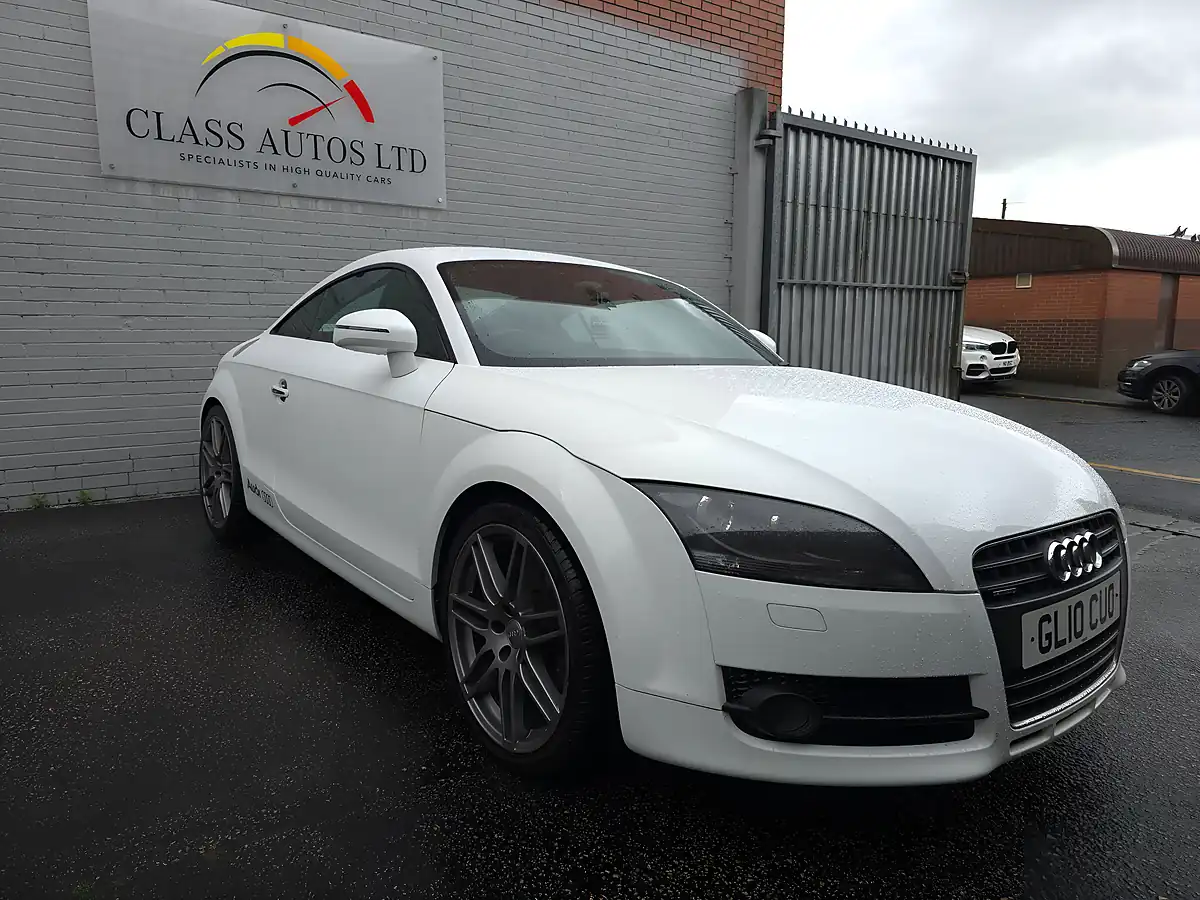 Used 2010 Audi Tt Quattro White - Interior and Exterior details 5