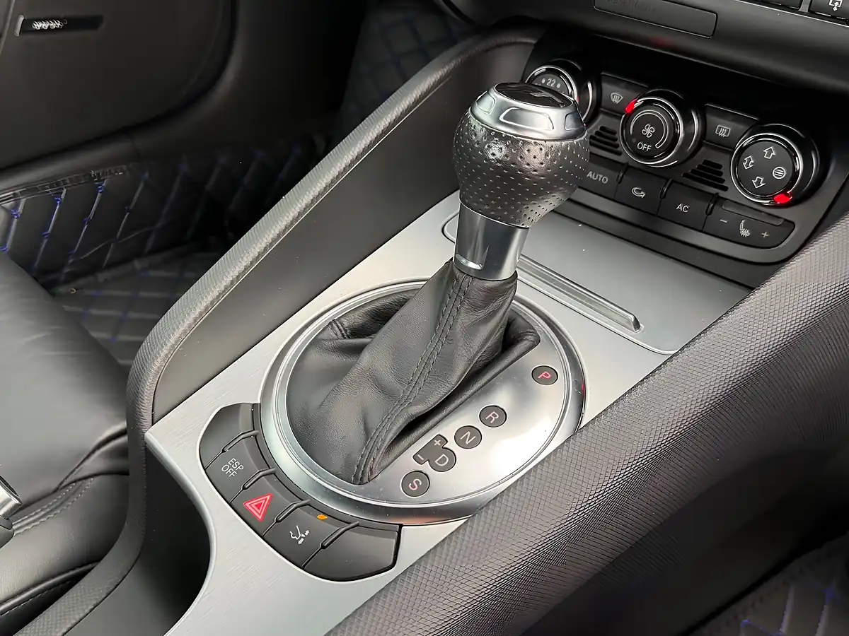 Used 2010 Audi Tt S Line Black - Interior and Exterior details 12