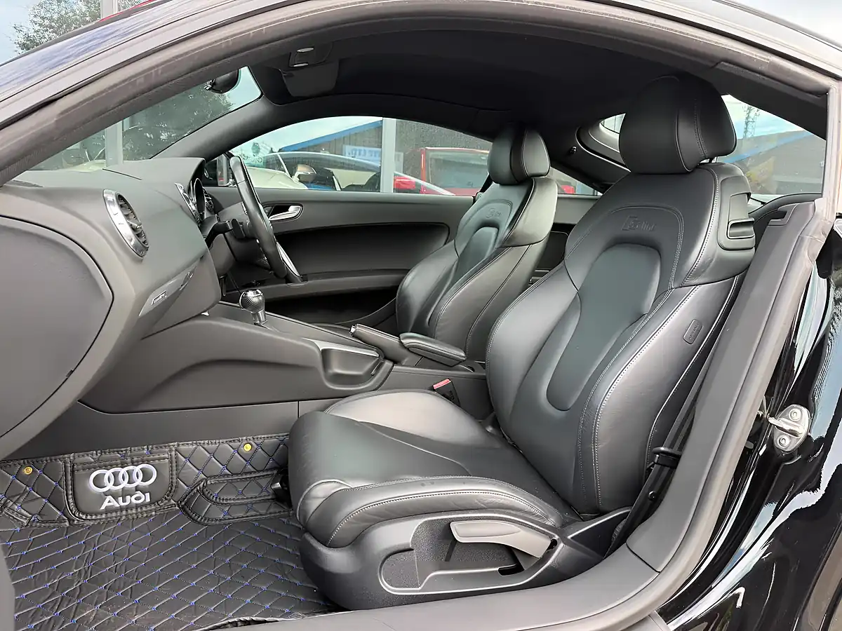 Used 2010 Audi Tt S Line Black - Interior and Exterior details 3