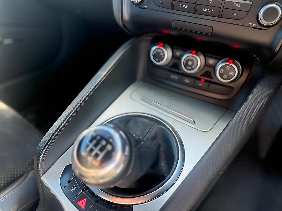 Used 2010 Audi Tt S Line Silver - Interior and Exterior details 13
