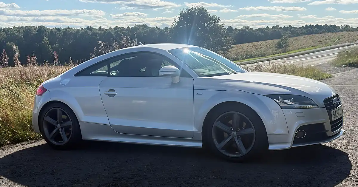 Used 2010 Audi Tt S Line Silver - Interior and Exterior details 2