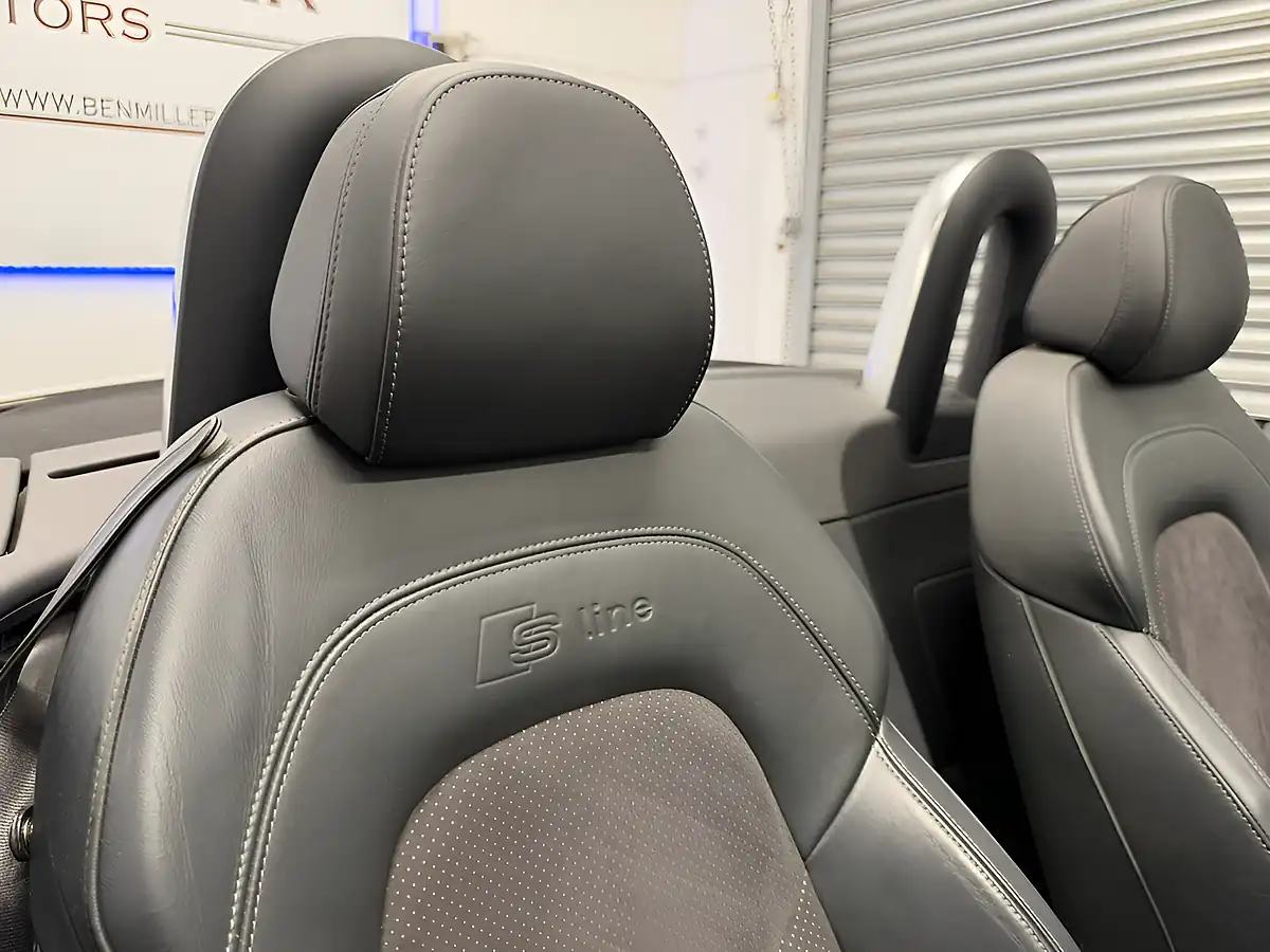 Used 2010 Audi Tt S Line White - Interior and Exterior details 10