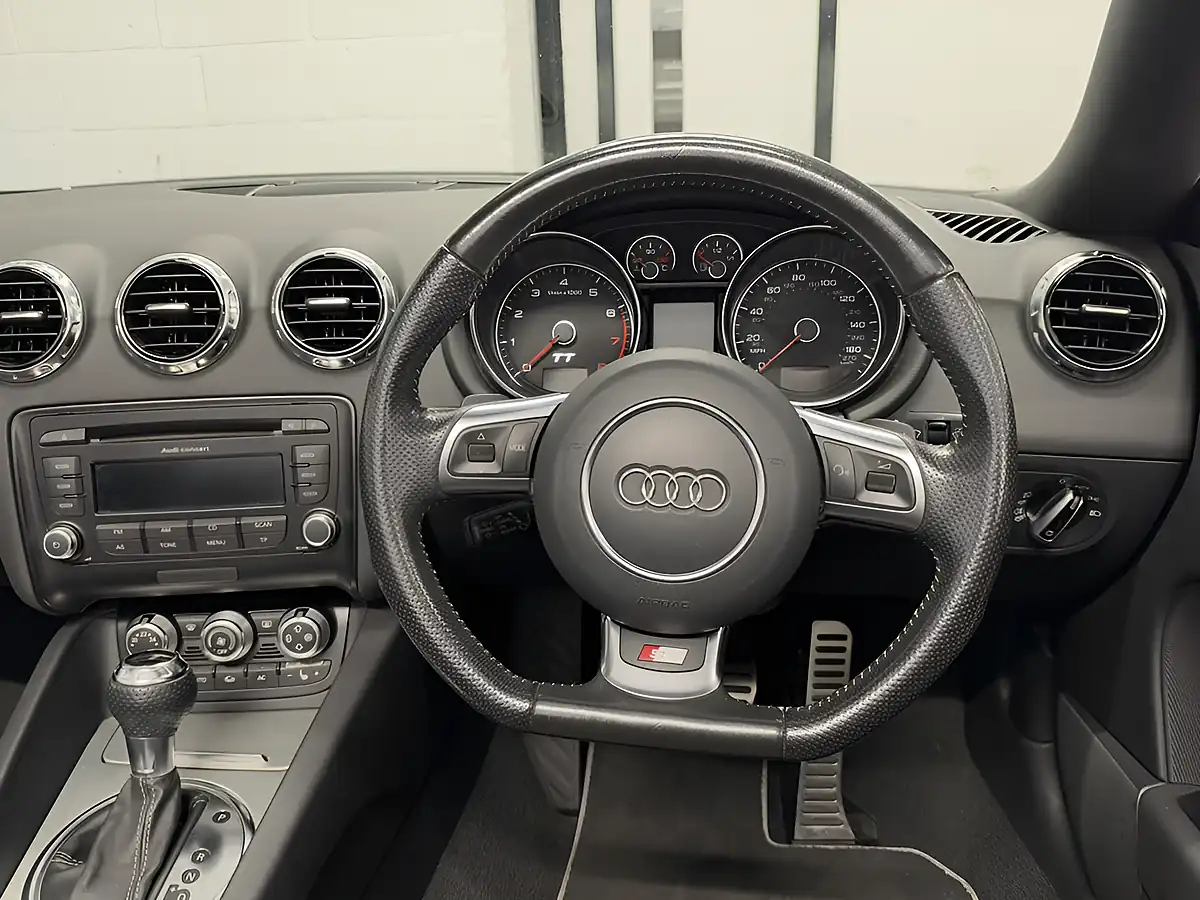 Used 2010 Audi Tt S Line White - Interior and Exterior details 16
