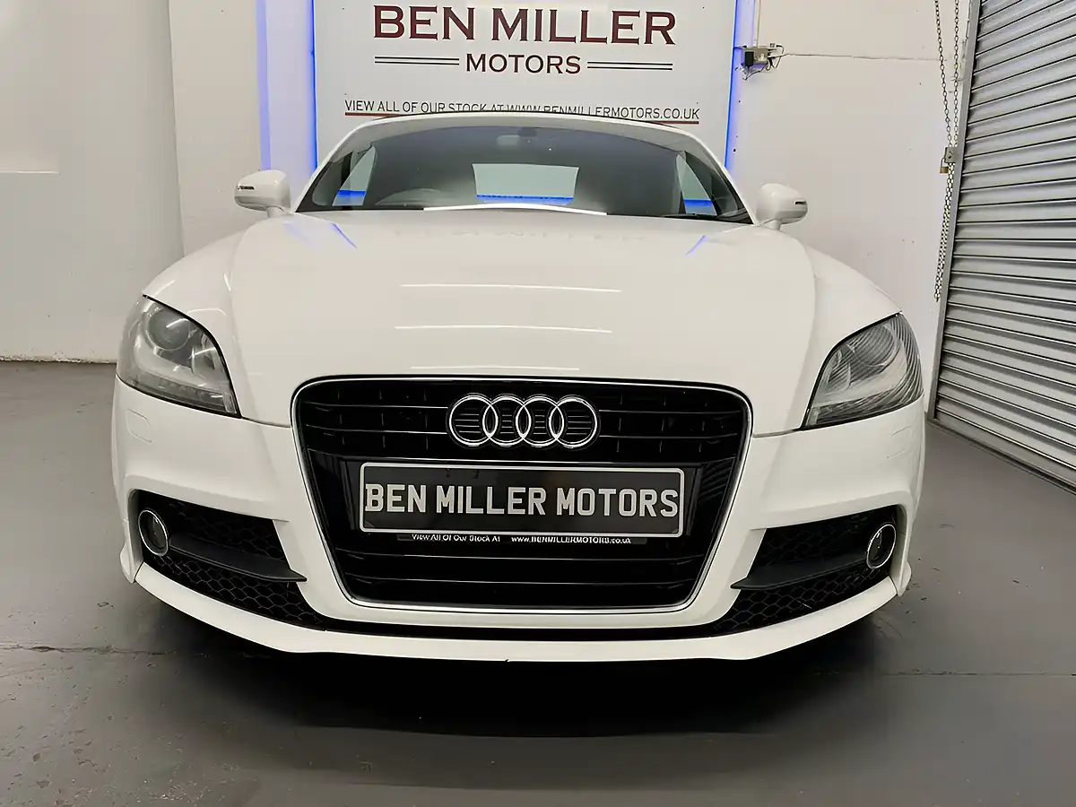 Used 2010 Audi Tt S Line White - Interior and Exterior details 3