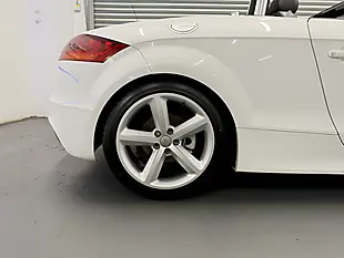 Used 2010 Audi Tt S Line White - Interior and Exterior details 8