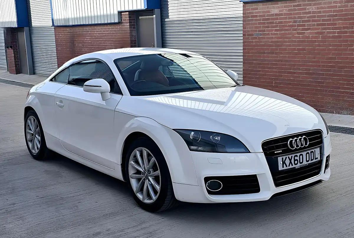 Used 2010 Audi Tt Sport Quattro White - Front View