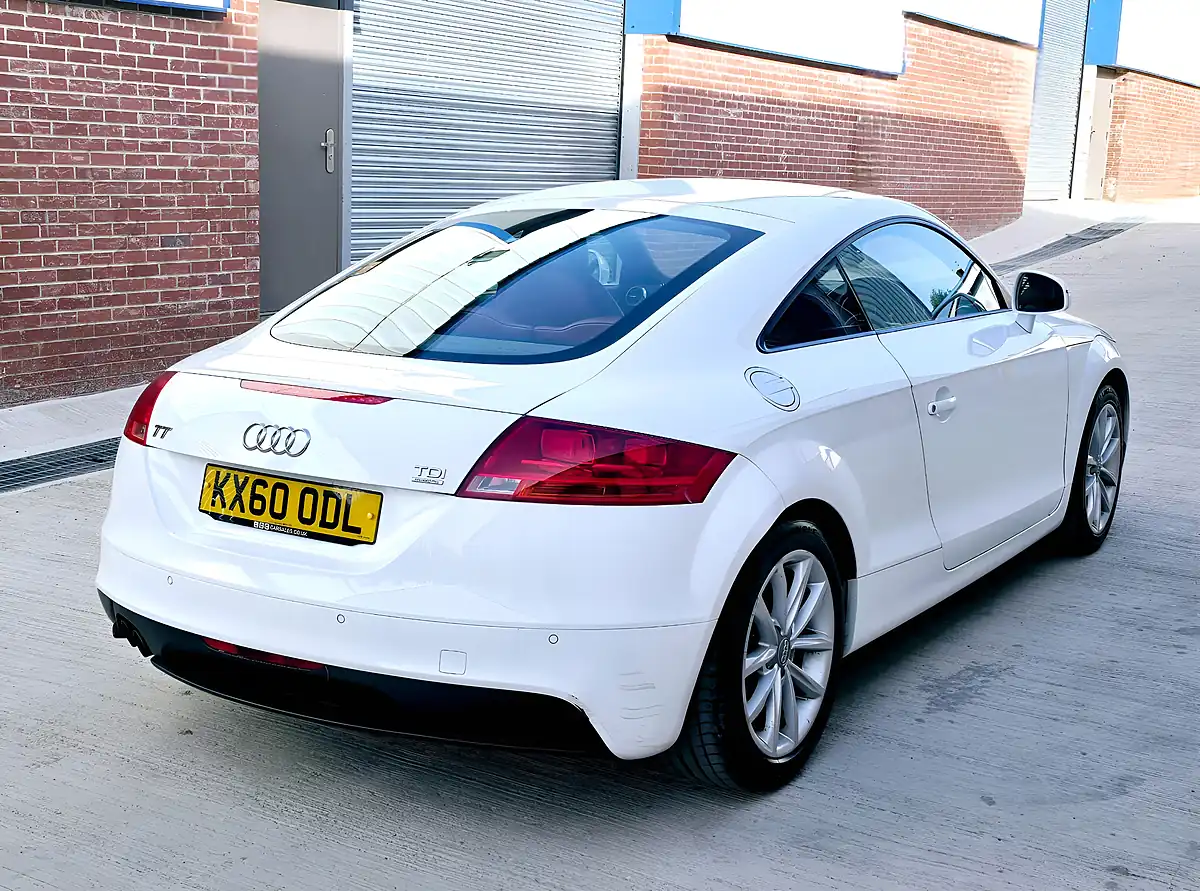 Used 2010 Audi Tt Sport Quattro White - Interior and Exterior details 11