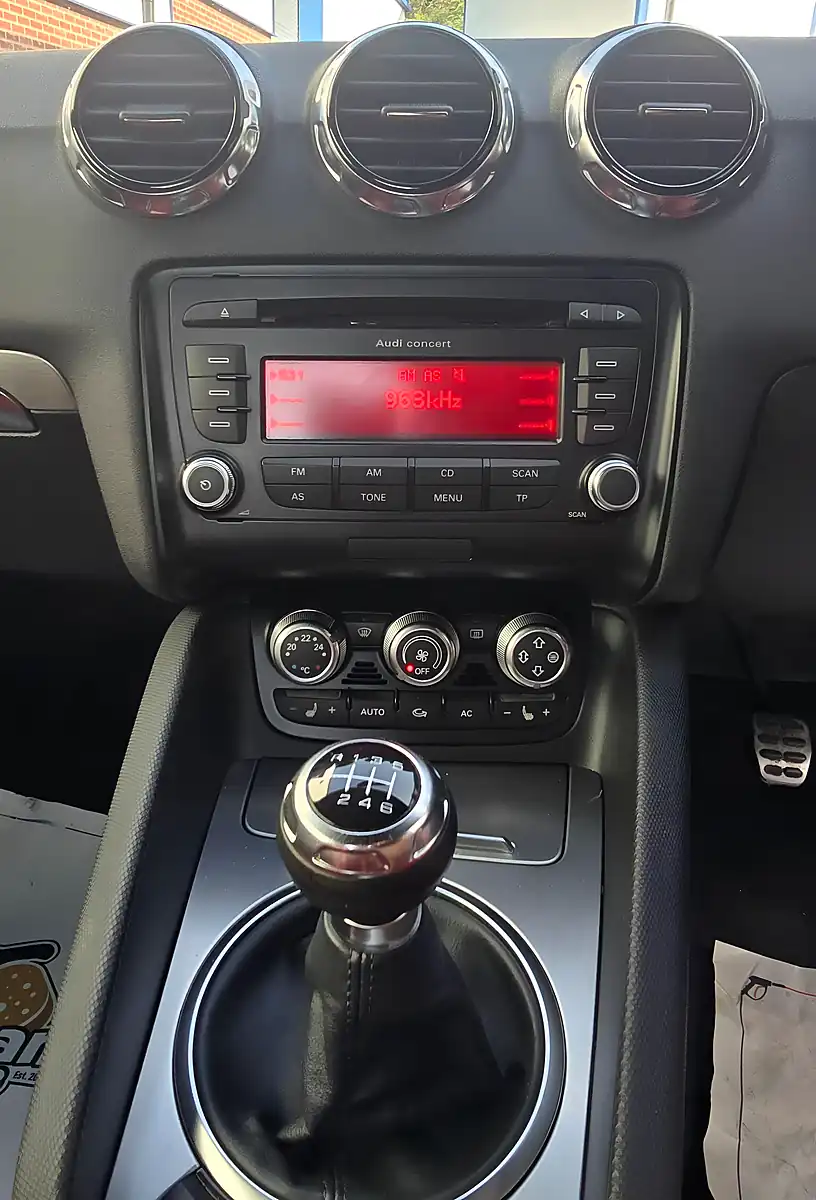 Used 2010 Audi Tt Sport Quattro White - Interior and Exterior details 13