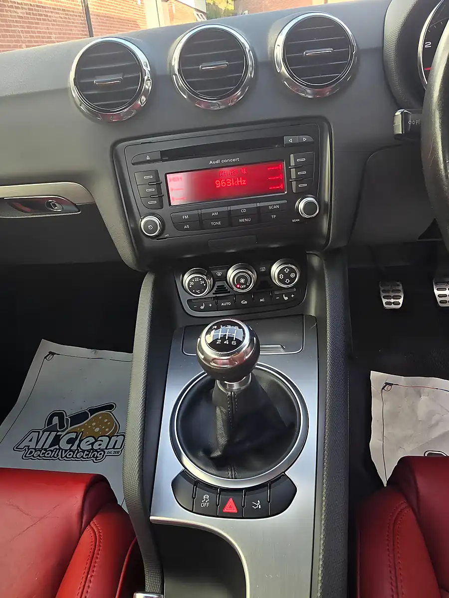 Used 2010 Audi Tt Sport Quattro White - Interior and Exterior details 14