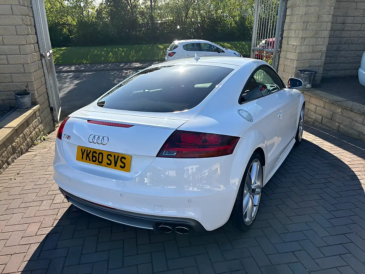 Used 2010 Audi Tts Coupe White - Interior and Exterior details 10