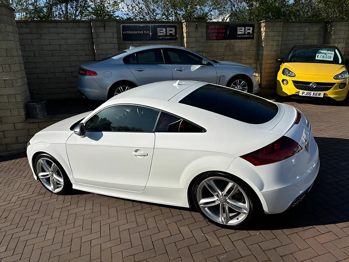 Used 2010 Audi Tts Coupe White - Interior and Exterior details 7