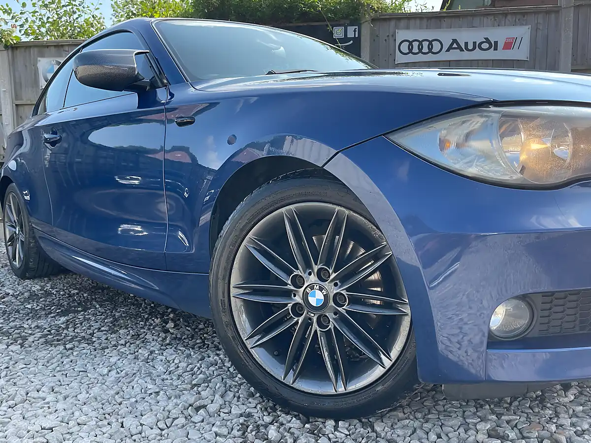 Used 2010 BMW 1 Series M Sport Blue - Interior and Exterior details 15