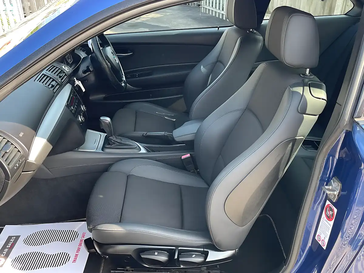 Used 2010 BMW 1 Series M Sport Blue - Interior and Exterior details 4