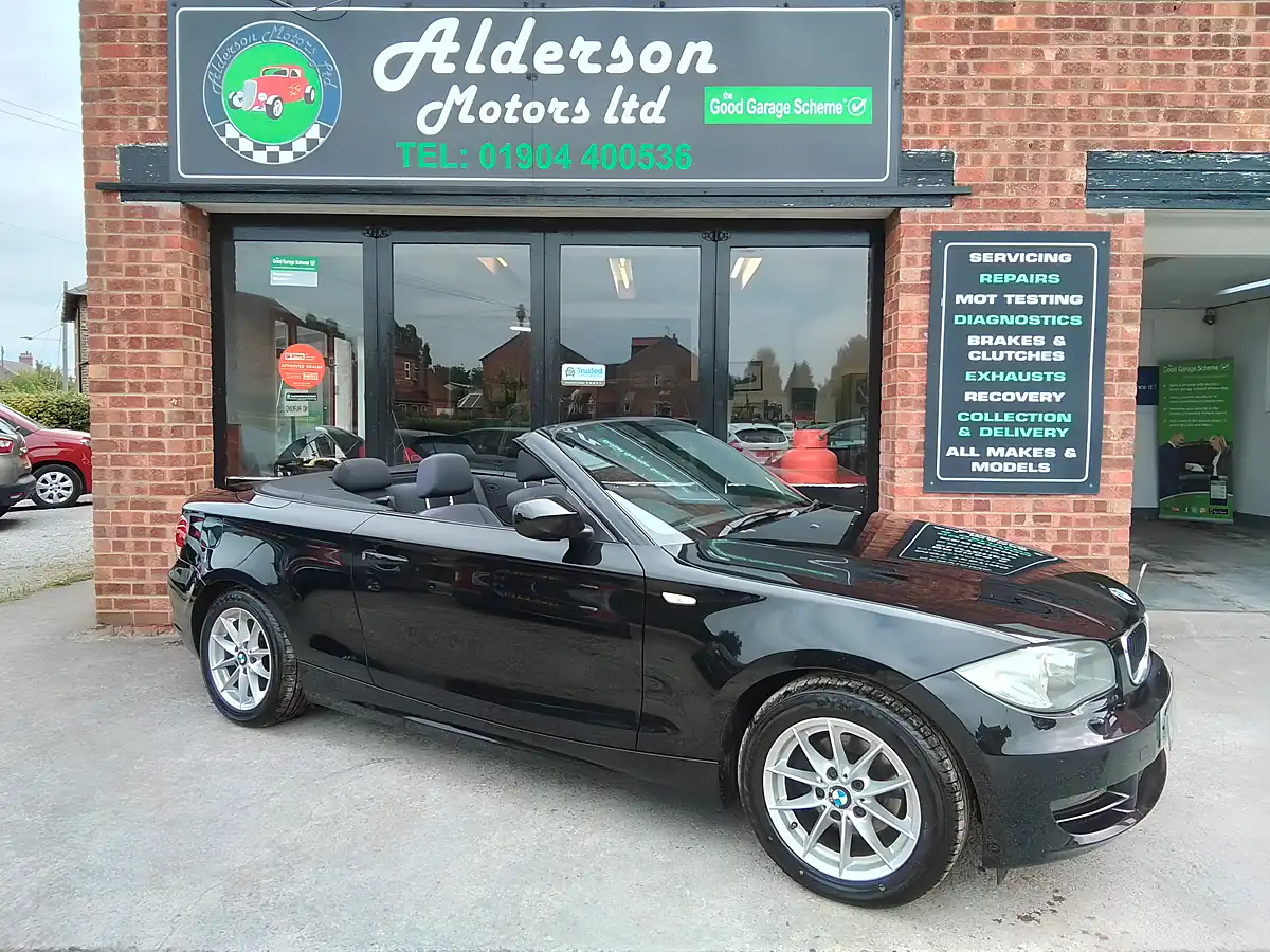 Used 2010 BMW 1 Series Se Black - Front View