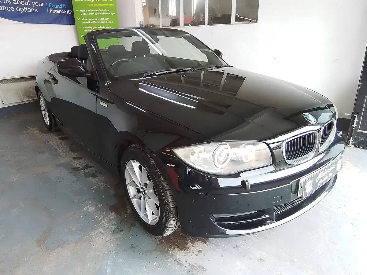 Used 2010 BMW 1 Series Se Black - Interior and Exterior details 4