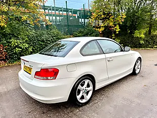 Used 2010 BMW 1 Series Se White - Interior and Exterior details 4