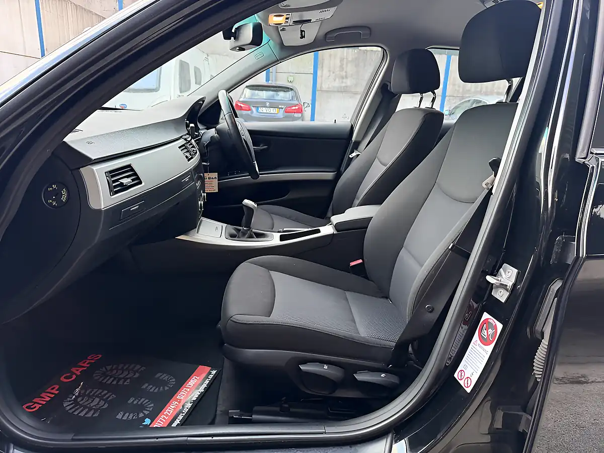 Used 2010 BMW 3 Series Efficientdynamics Black - Interior and Exterior details 10