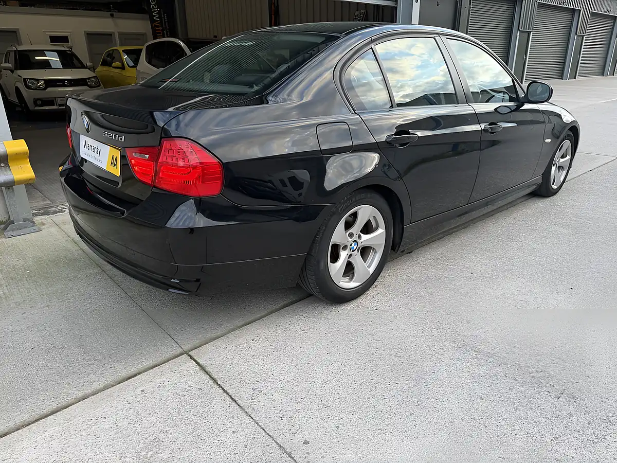 Used 2010 BMW 3 Series Efficientdynamics Black - Interior and Exterior details 4
