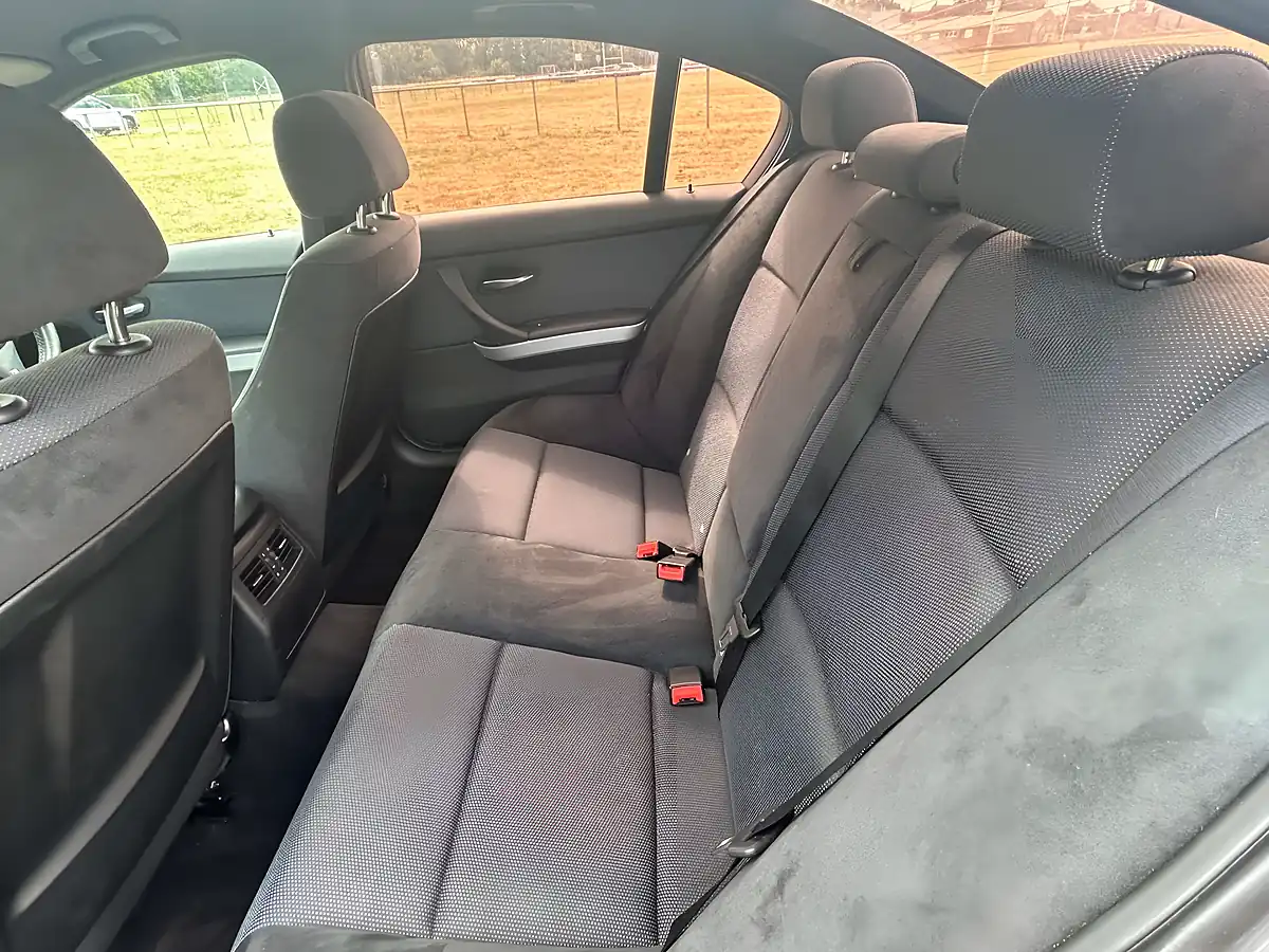 Used 2010 BMW 3 Series M Sport Space Grey - Interior and Exterior details 18