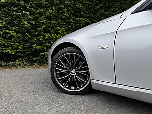 Used 2010 BMW 3 Series Se Silver - Interior and Exterior details 10