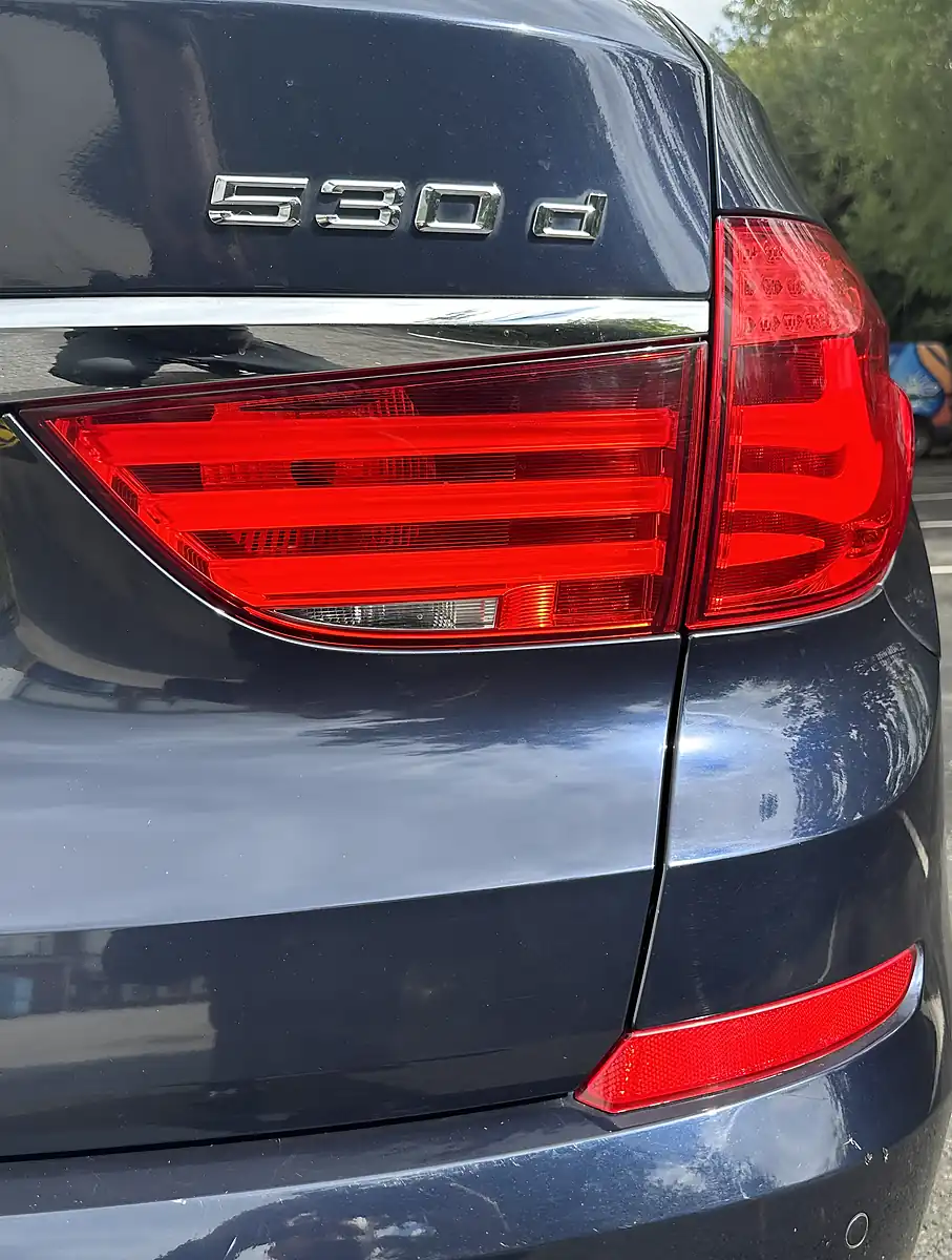 Used 2010 BMW 5 Series GT Se GT Blue - Interior and Exterior details 3