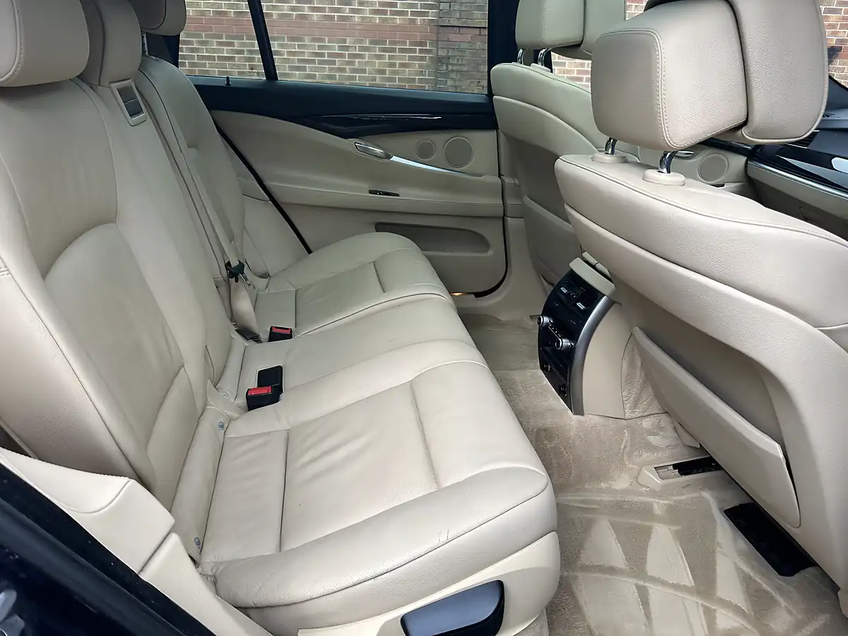 Used 2010 BMW 5 Series GT Se GT Blue - Interior and Exterior details 7