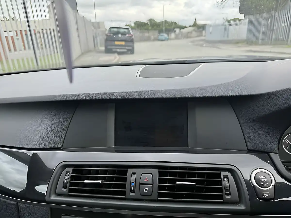 Used 2010 BMW 5 Series Se - Interior and Exterior details 14