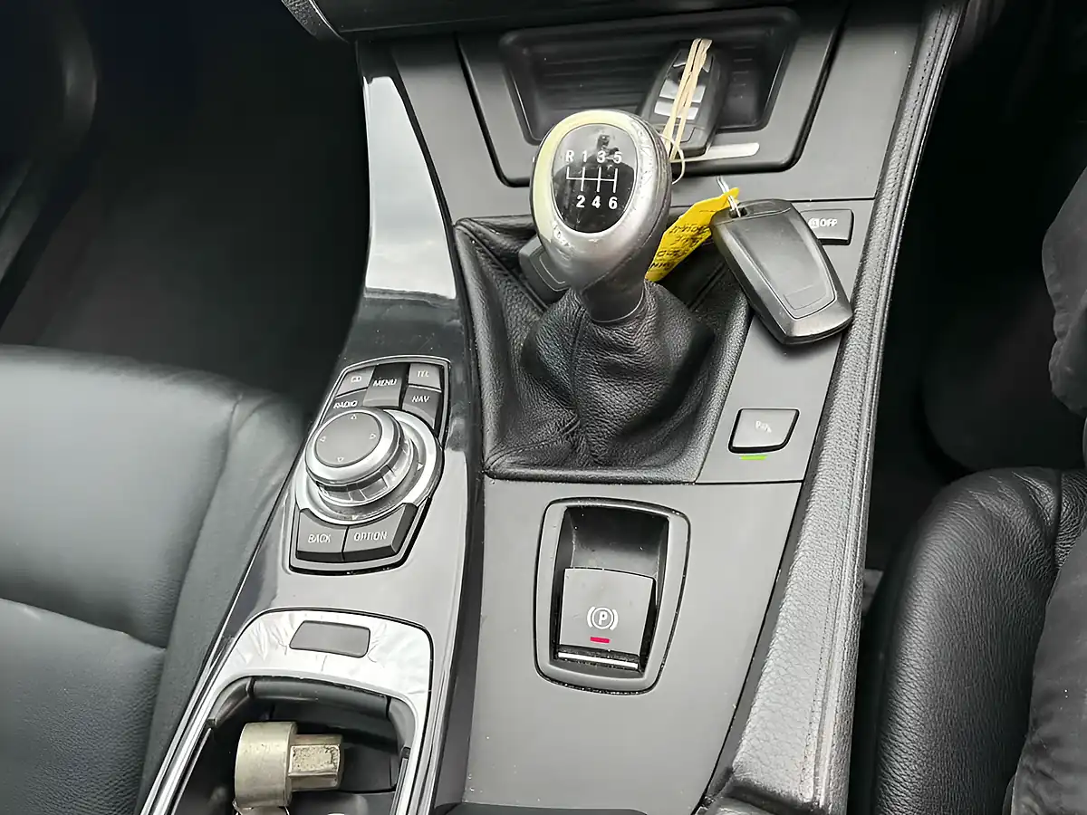Used 2010 BMW 5 Series Se - Interior and Exterior details 20