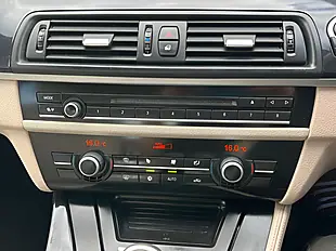 Used 2010 BMW 5 Series Se Titanium Silver - Interior and Exterior details 11