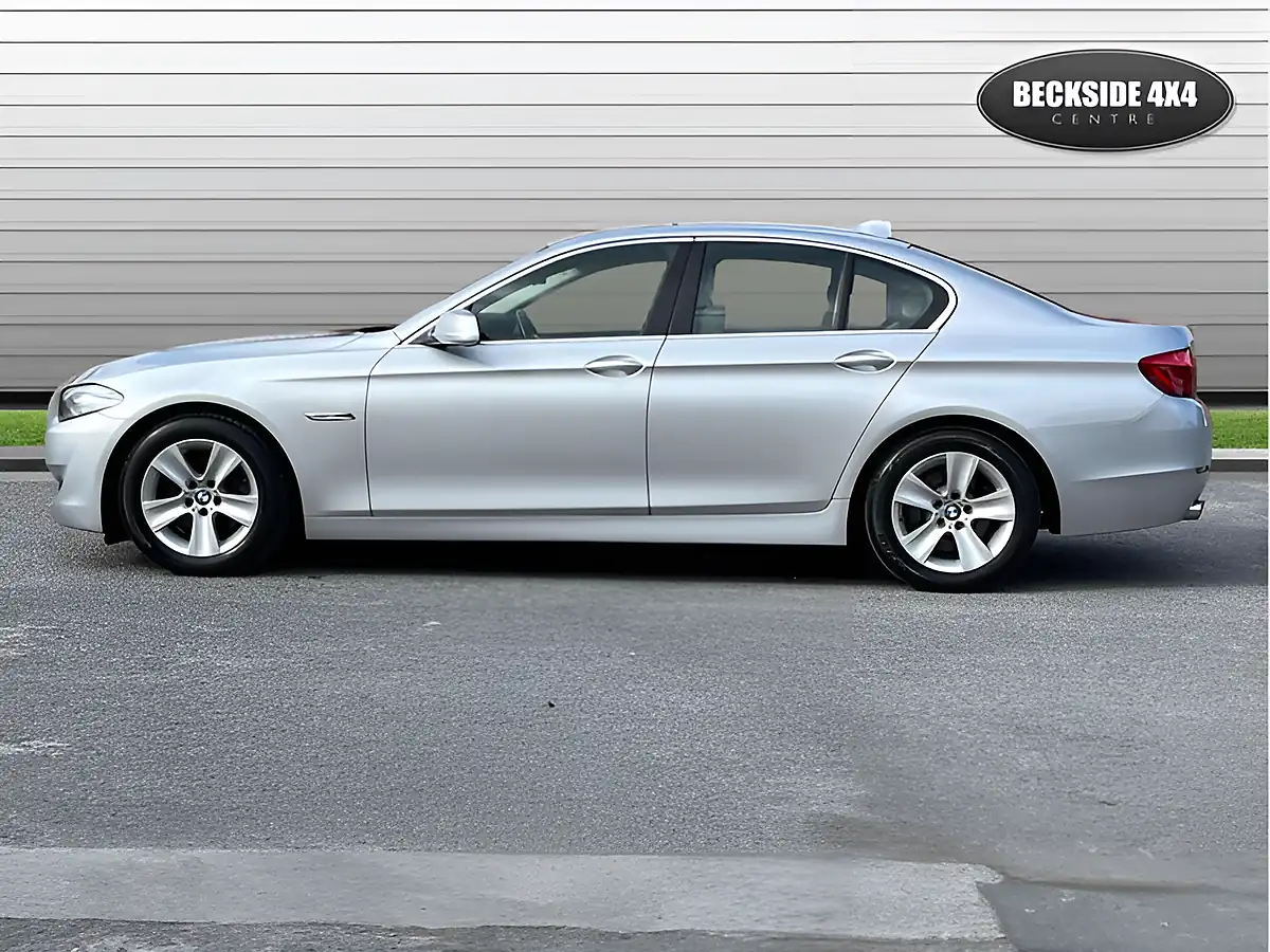 Used 2010 BMW 5 Series Se Titanium Silver - Interior and Exterior details 6