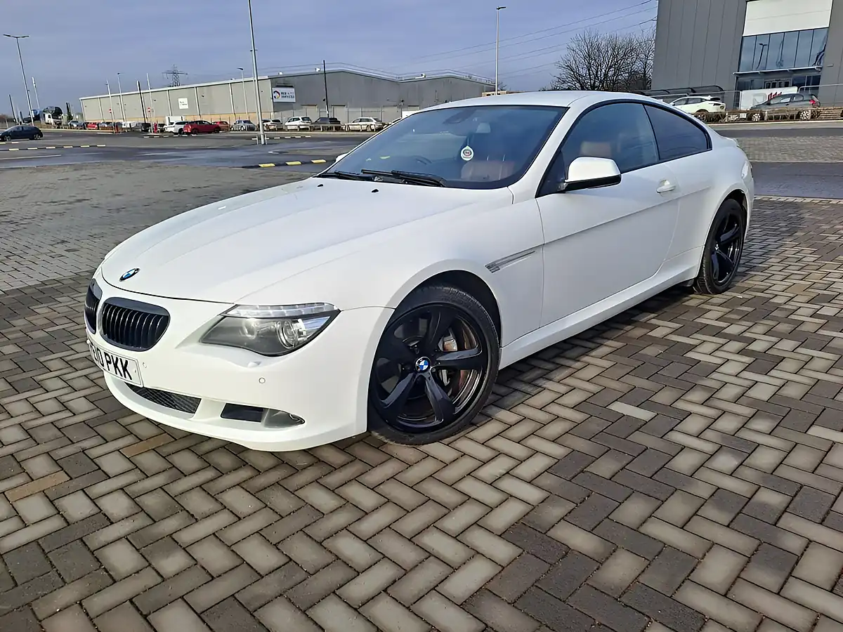 Used 2010 BMW 6 Series Sport White - Front View