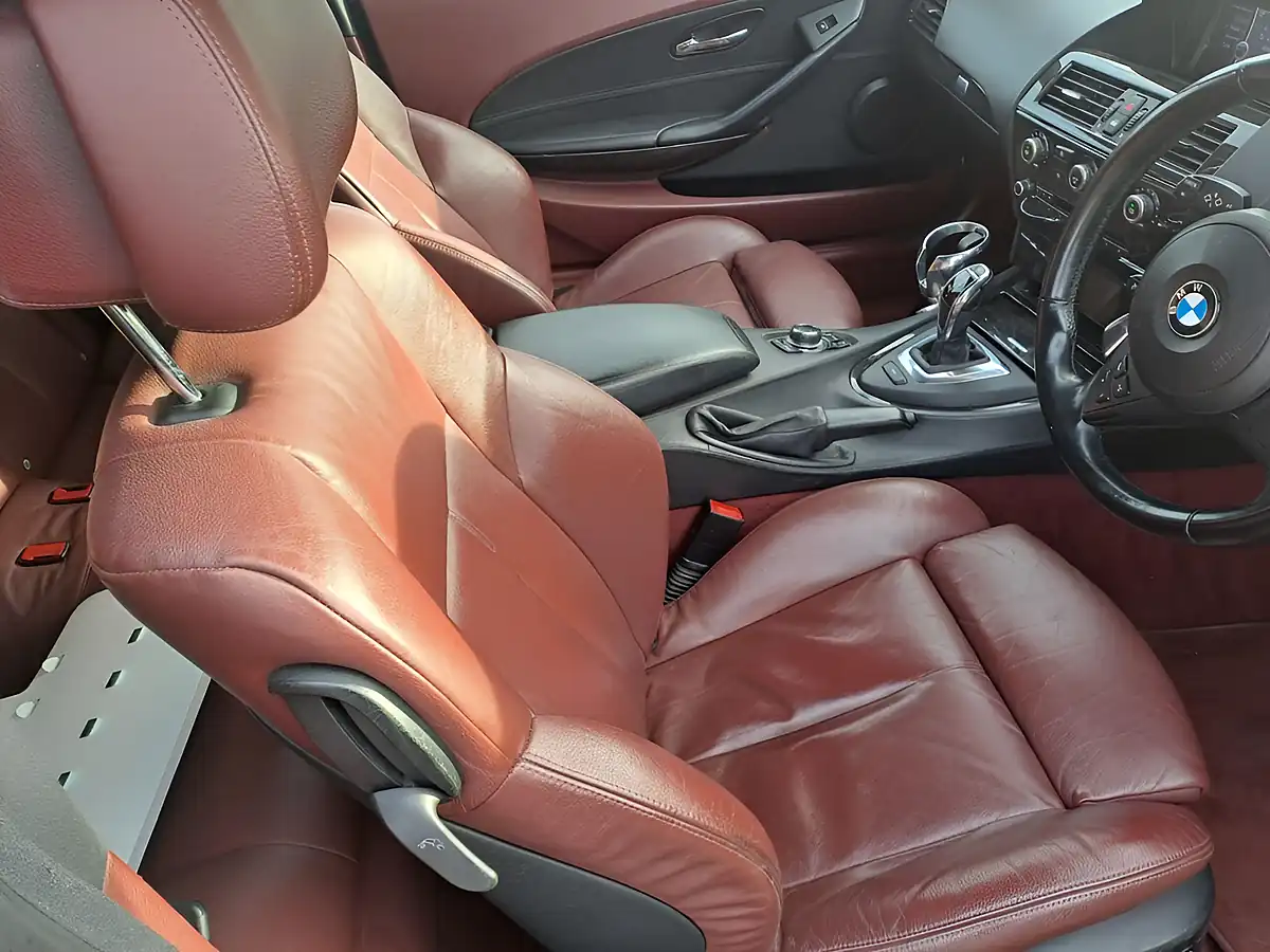 Used 2010 BMW 6 Series Sport White - Interior and Exterior details 2