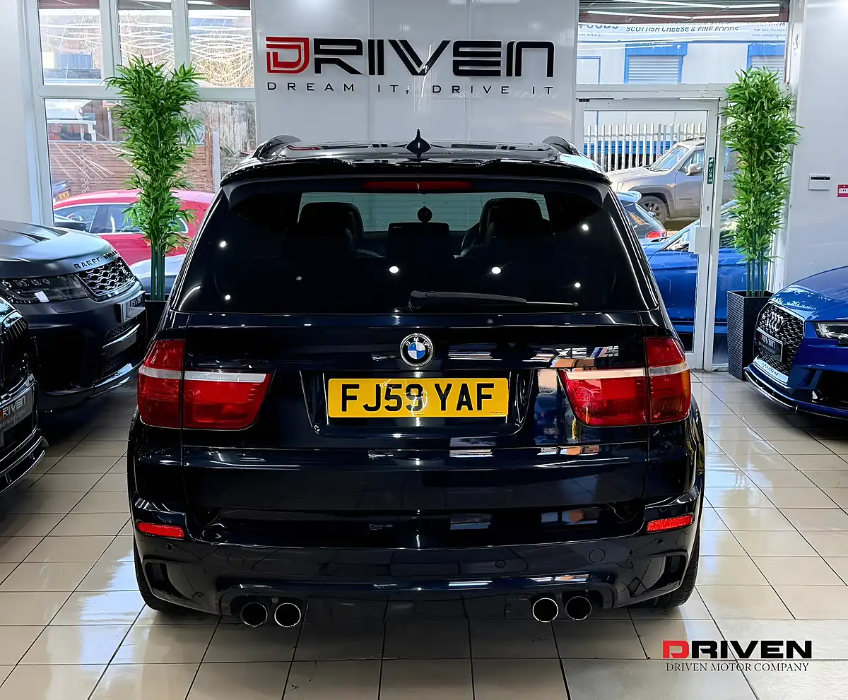Used 2010 BMW X5 M Black - Interior and Exterior details 14