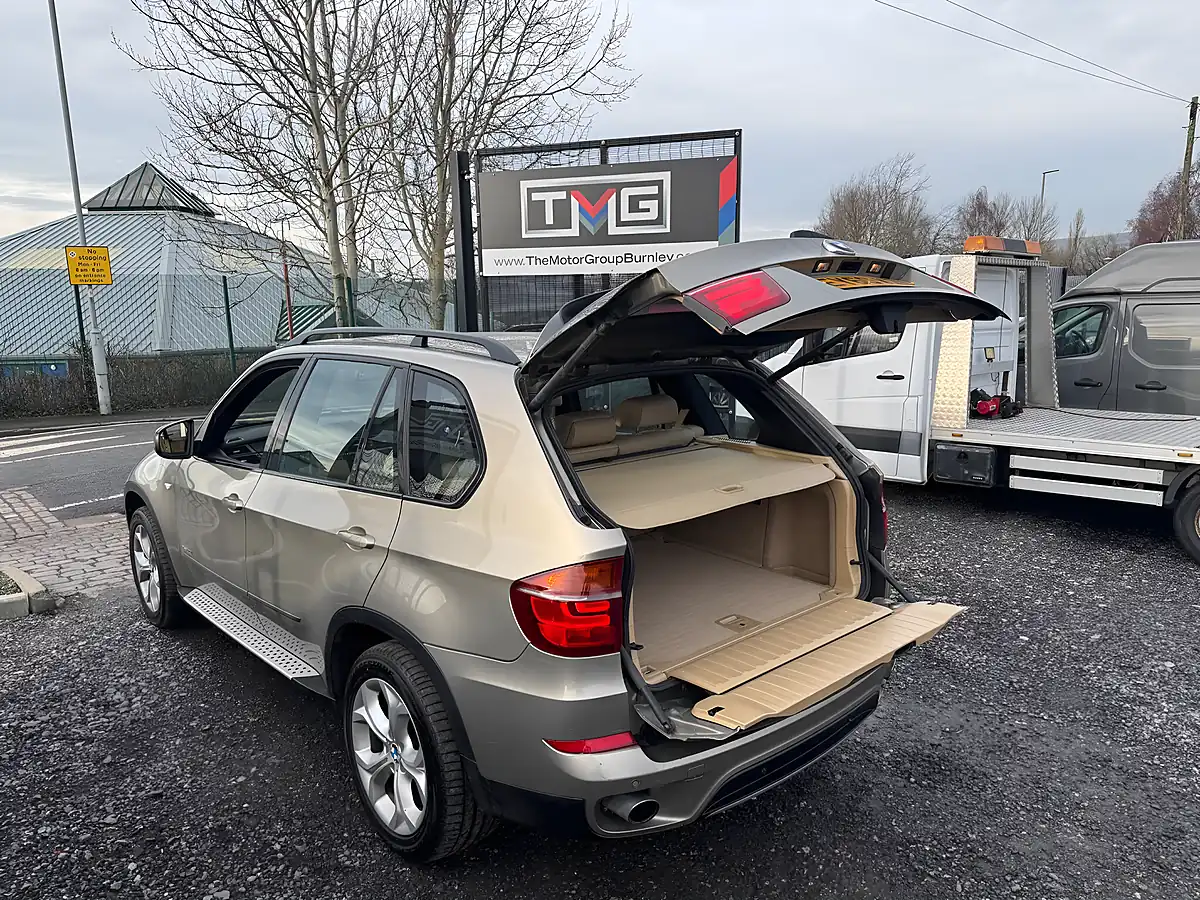 Used 2010 BMW X5 Se Platinum Bronze Metallic - Interior and Exterior details 11