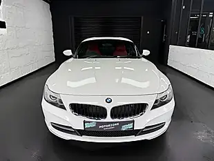 Used 2010 BMW Z4 Convertible White - Interior and Exterior details 12
