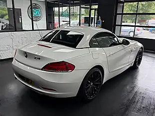 Used 2010 BMW Z4 Convertible White - Interior and Exterior details 13
