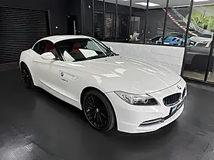 Used 2010 BMW Z4 Convertible White - Interior and Exterior details 15