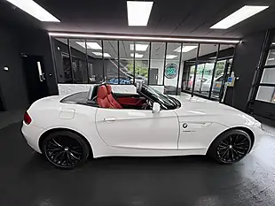 Used 2010 BMW Z4 Convertible White - Interior and Exterior details 8