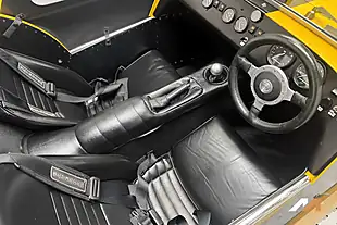 Used 2010 Caterham Seven Roadsport Firecracker Yellow - Interior and Exterior details 10