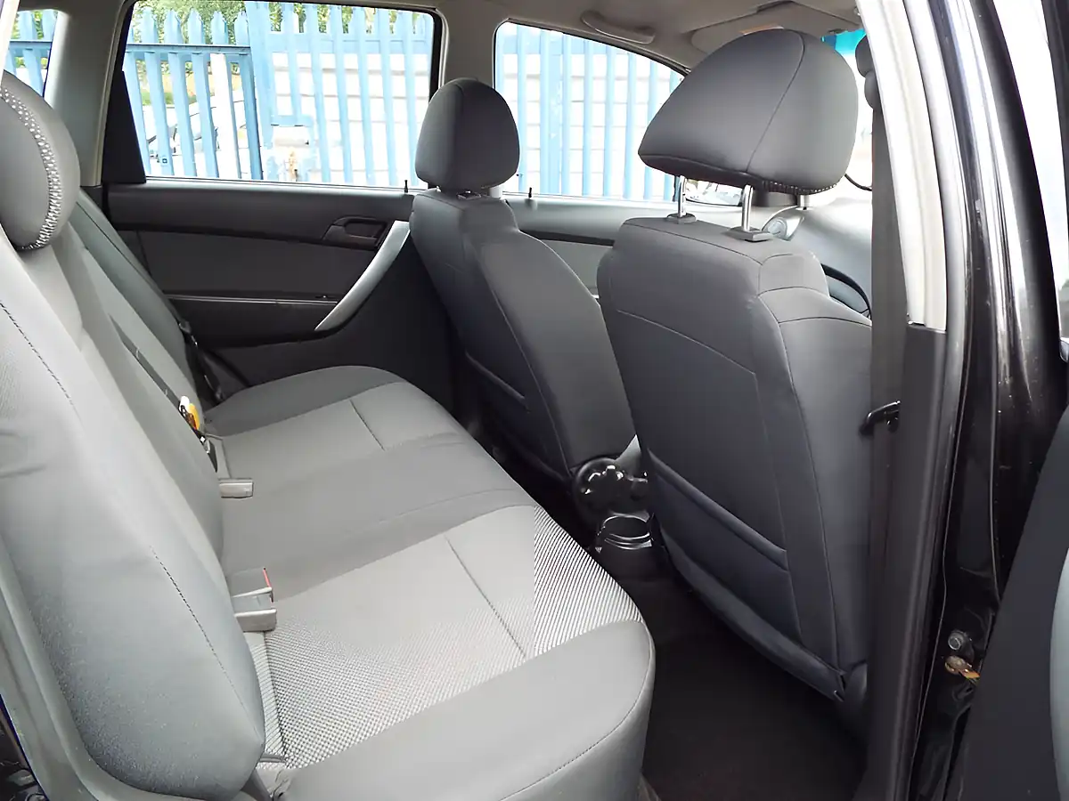 Used 2010 Chevrolet Aveo Ls Black - Interior and Exterior details 10