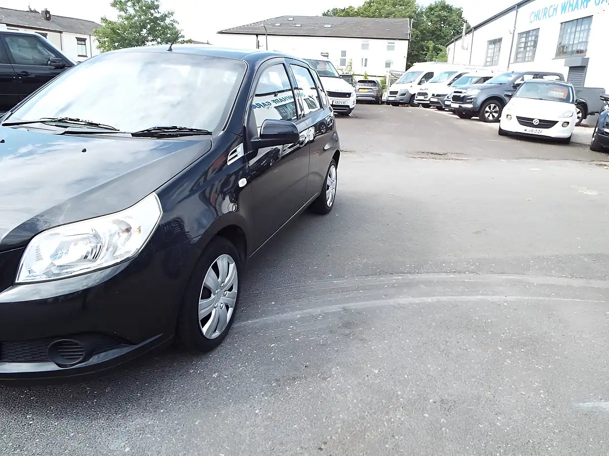 Used 2010 Chevrolet Aveo Ls Black - Interior and Exterior details 15