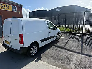 Used 2010 Citroen Berlingo 850 Lx White - Interior and Exterior details 10