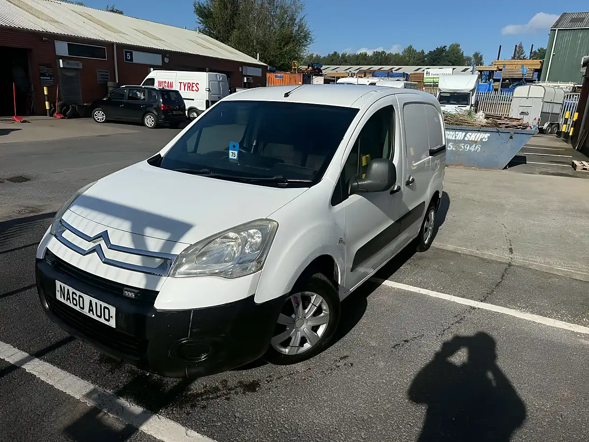 Used 2010 Citroen Berlingo 850 Lx White - Interior and Exterior details 6