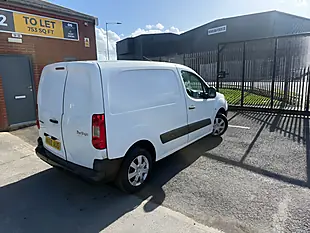 Used 2010 Citroen Berlingo 850 Lx White - Interior and Exterior details 9
