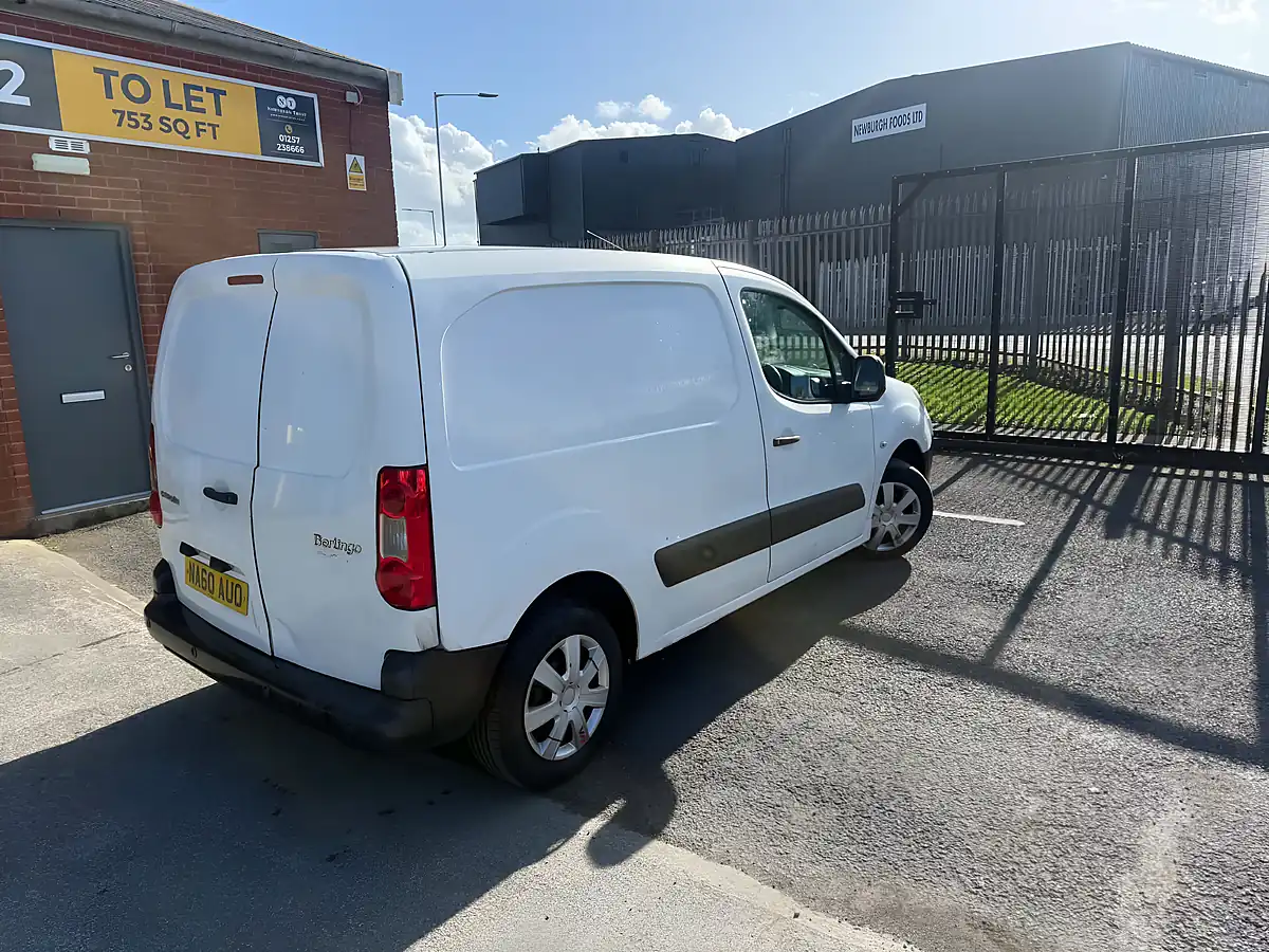 Used 2010 Citroen Berlingo 850 Lx White - Interior and Exterior details 9