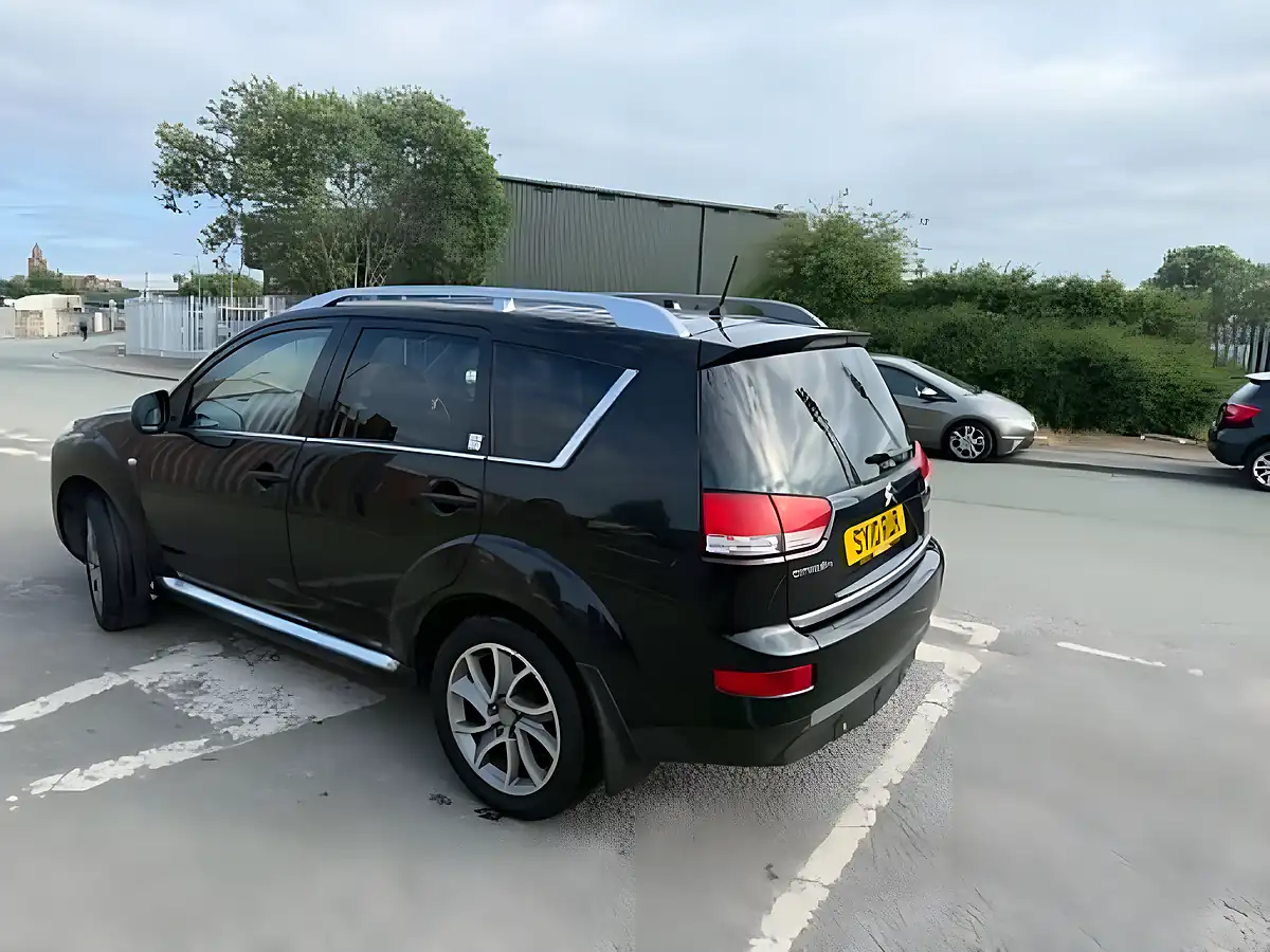 Used 2010 Citroen C-Crosser Exclusive - Interior and Exterior details 12