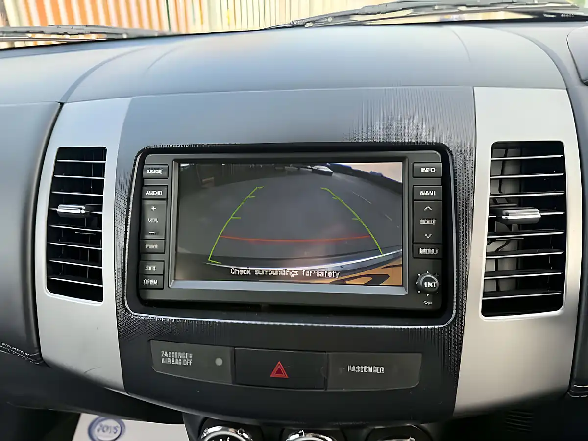 Used 2010 Citroen C-Crosser Exclusive - Interior and Exterior details 15