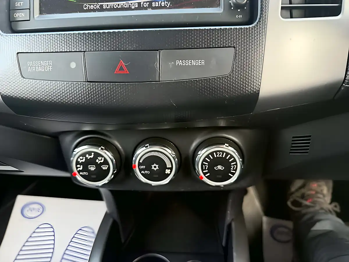 Used 2010 Citroen C-Crosser Exclusive - Interior and Exterior details 19