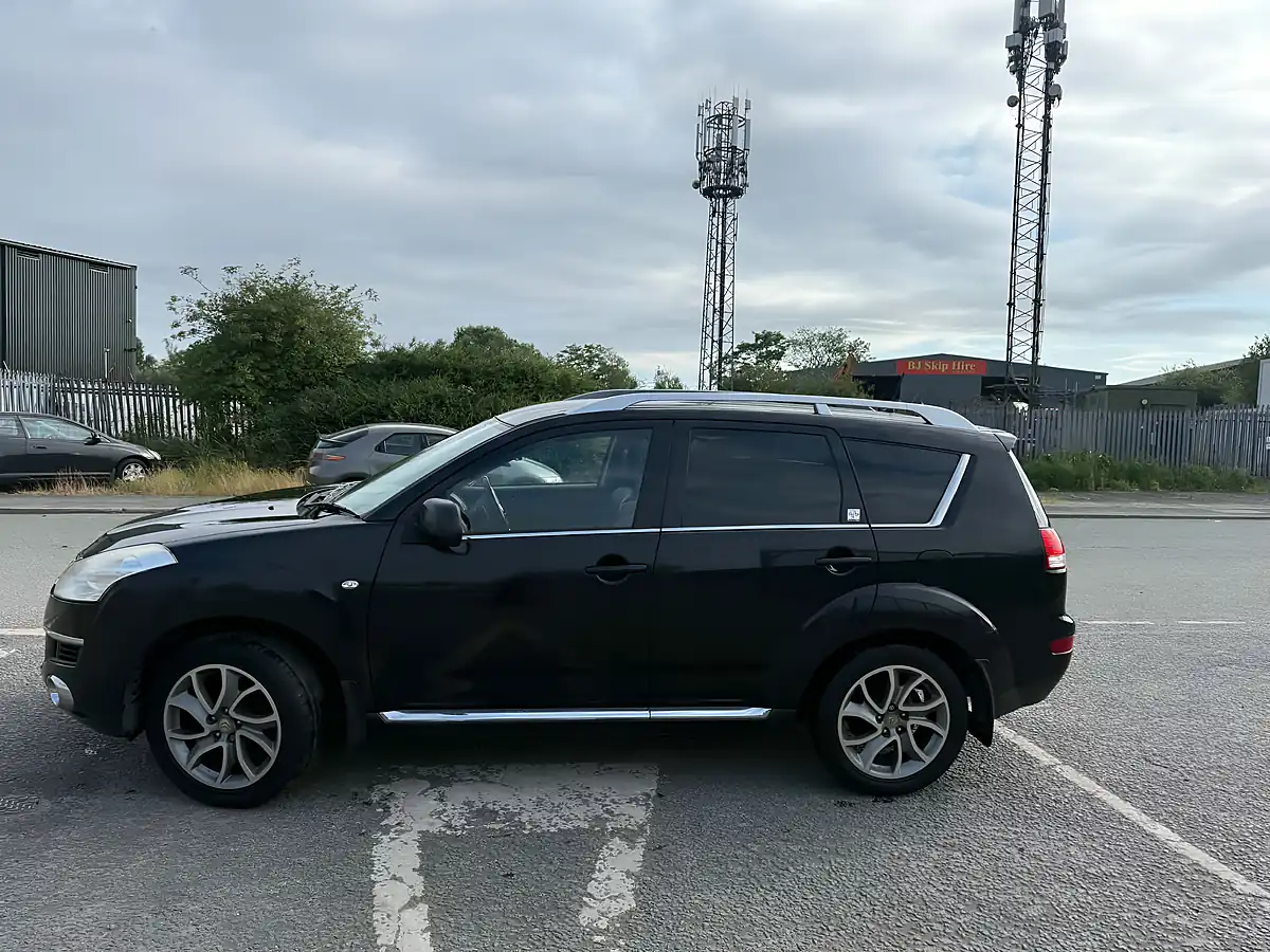 Used 2010 Citroen C-Crosser Exclusive - Interior and Exterior details 3